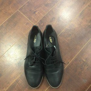 Aldo Oxford shoes (size 7.5 us$